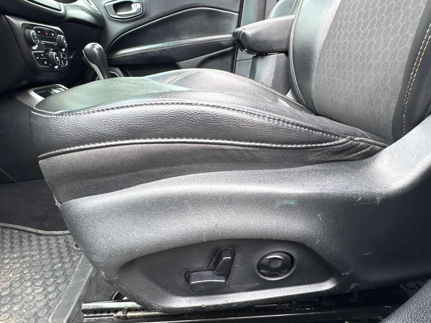 Used Jeep Compass 2017 for sale - 77087342: Photo 29