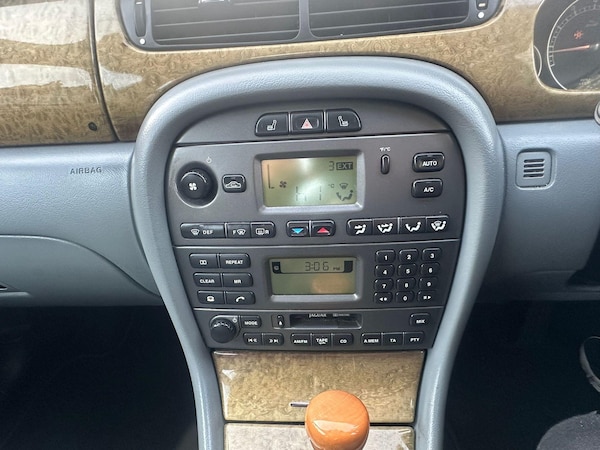 Used Jaguar X-Type 2004 for sale - 73545205: Photo 20