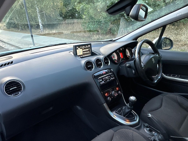 Used Peugeot 308 SW 2014 for sale - 75708410: Photo 15