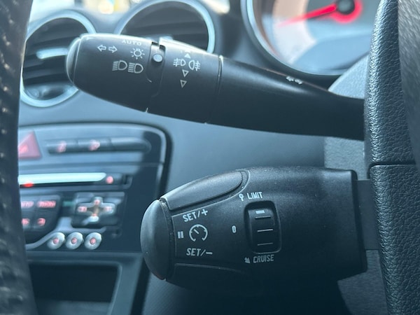 Used Peugeot 308 SW 2014 for sale - 75708410: Photo 27