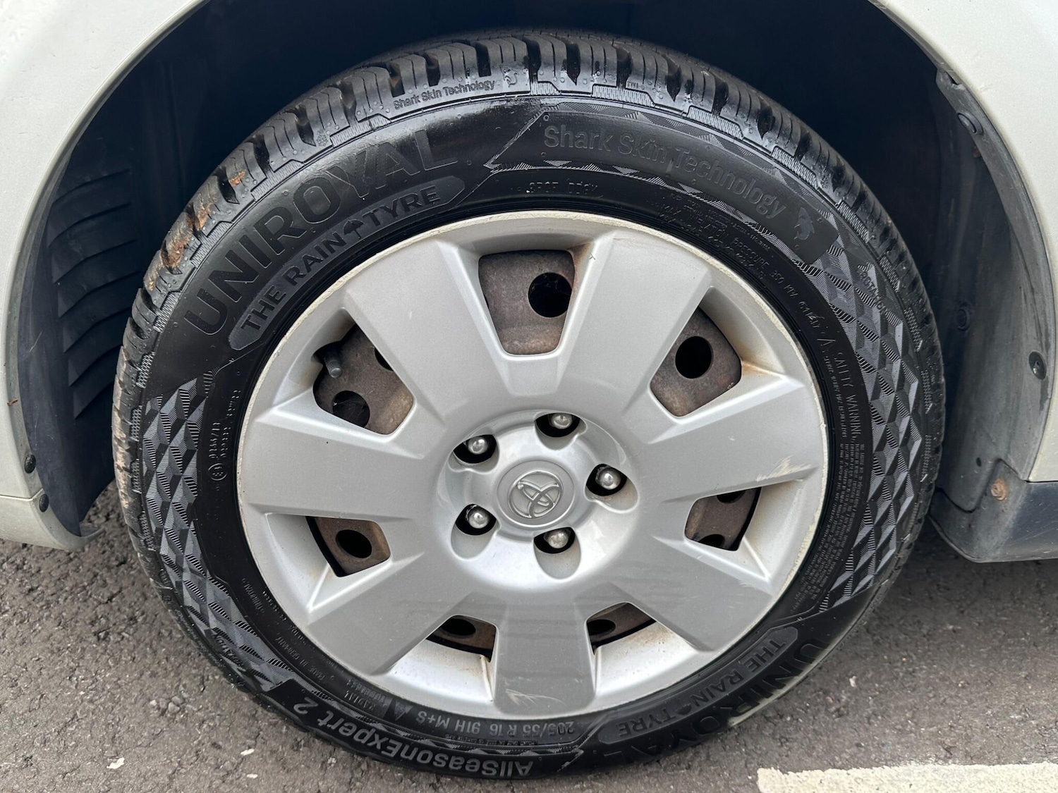 Used Toyota Corolla Verso 2006 for sale - 76499355: Photo 25