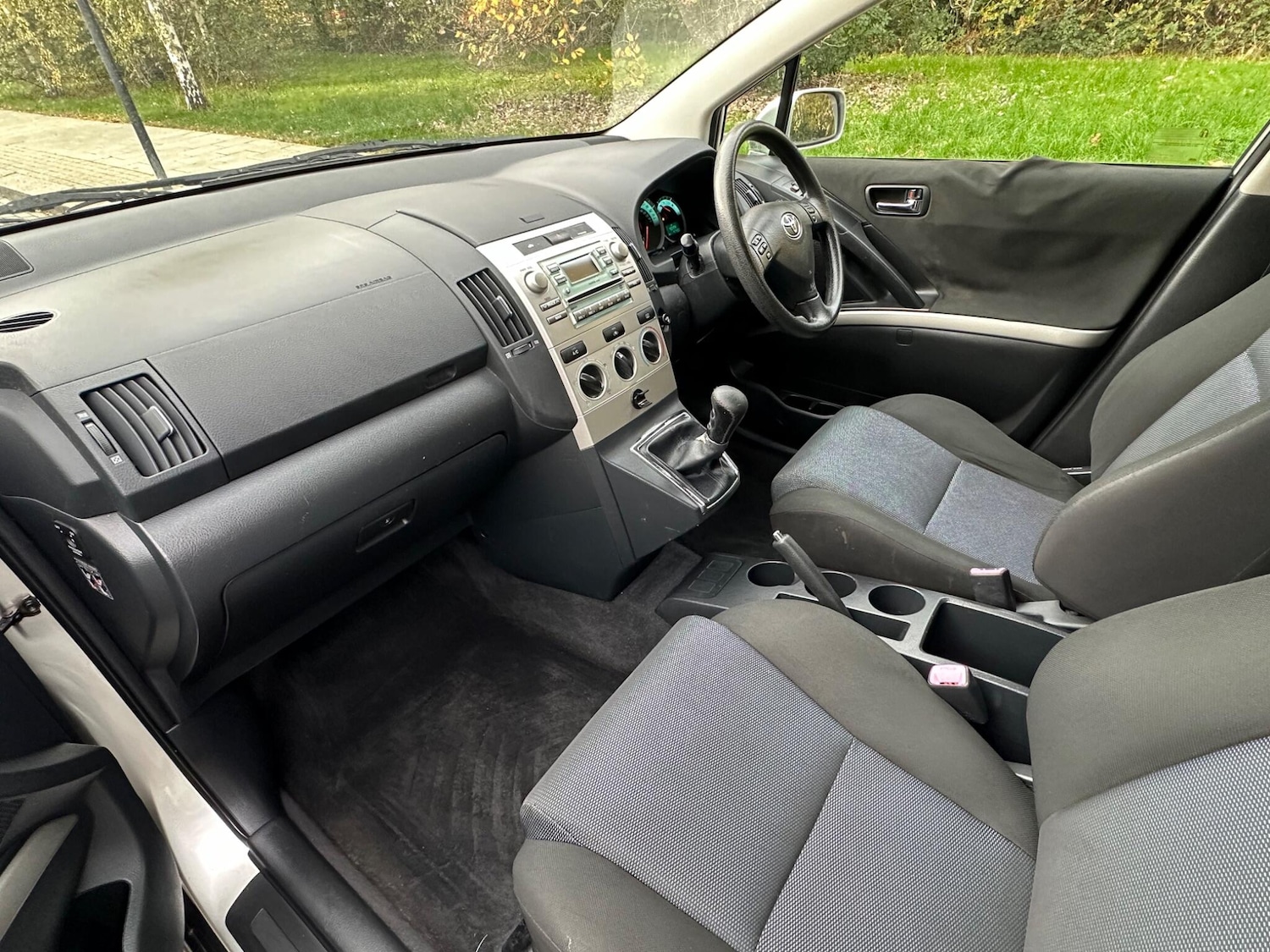 Used Toyota Corolla Verso 2006 for sale - 76499355: Photo 37