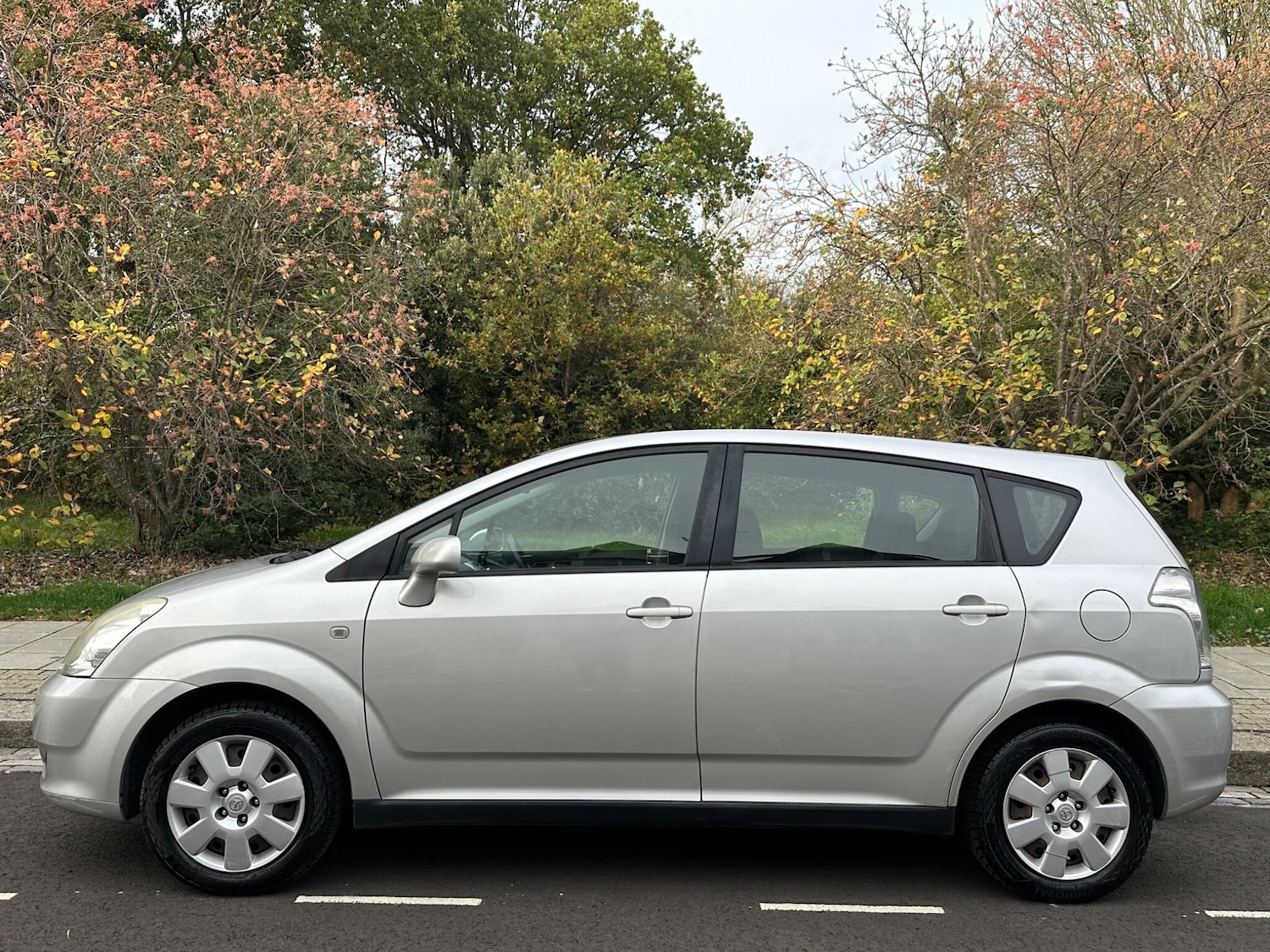 Used Toyota Corolla Verso 2006 for sale - 76499355: Photo 8