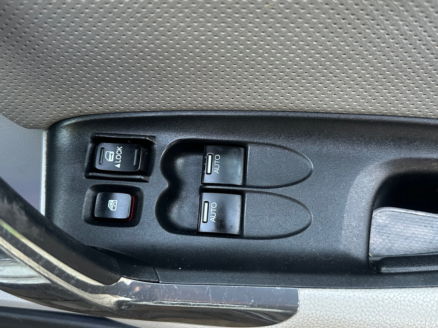 Used Honda CR-Z 2011 for sale - 77087798: Photo 32