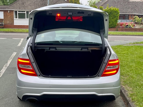 Used Mercedes-Benz C Class 2012 for sale - 75614383: Photo 11