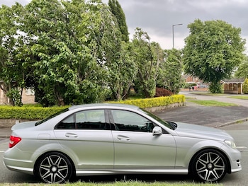 Used Mercedes-Benz C-Class 2012 for sale - 75614383: Photo