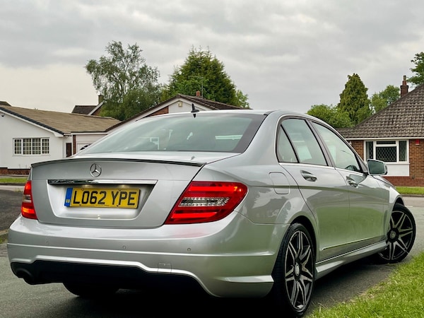 Used Mercedes-Benz C Class 2012 for sale - 75614383: Photo 3