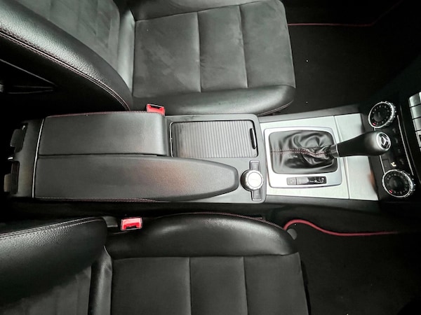 Used Mercedes-Benz C Class 2012 for sale - 75614383: Photo 42