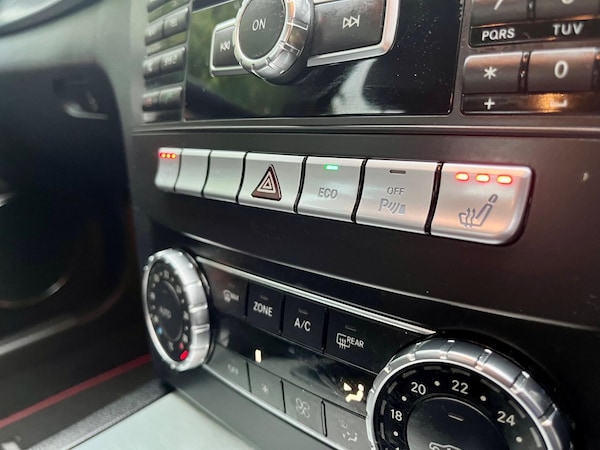 Used Mercedes-Benz C Class 2012 for sale - 75614383: Photo 48