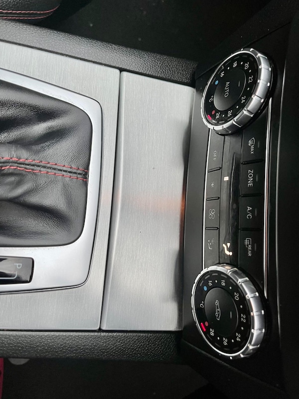 Used Mercedes-Benz C Class 2012 for sale - 75614383: Photo 65
