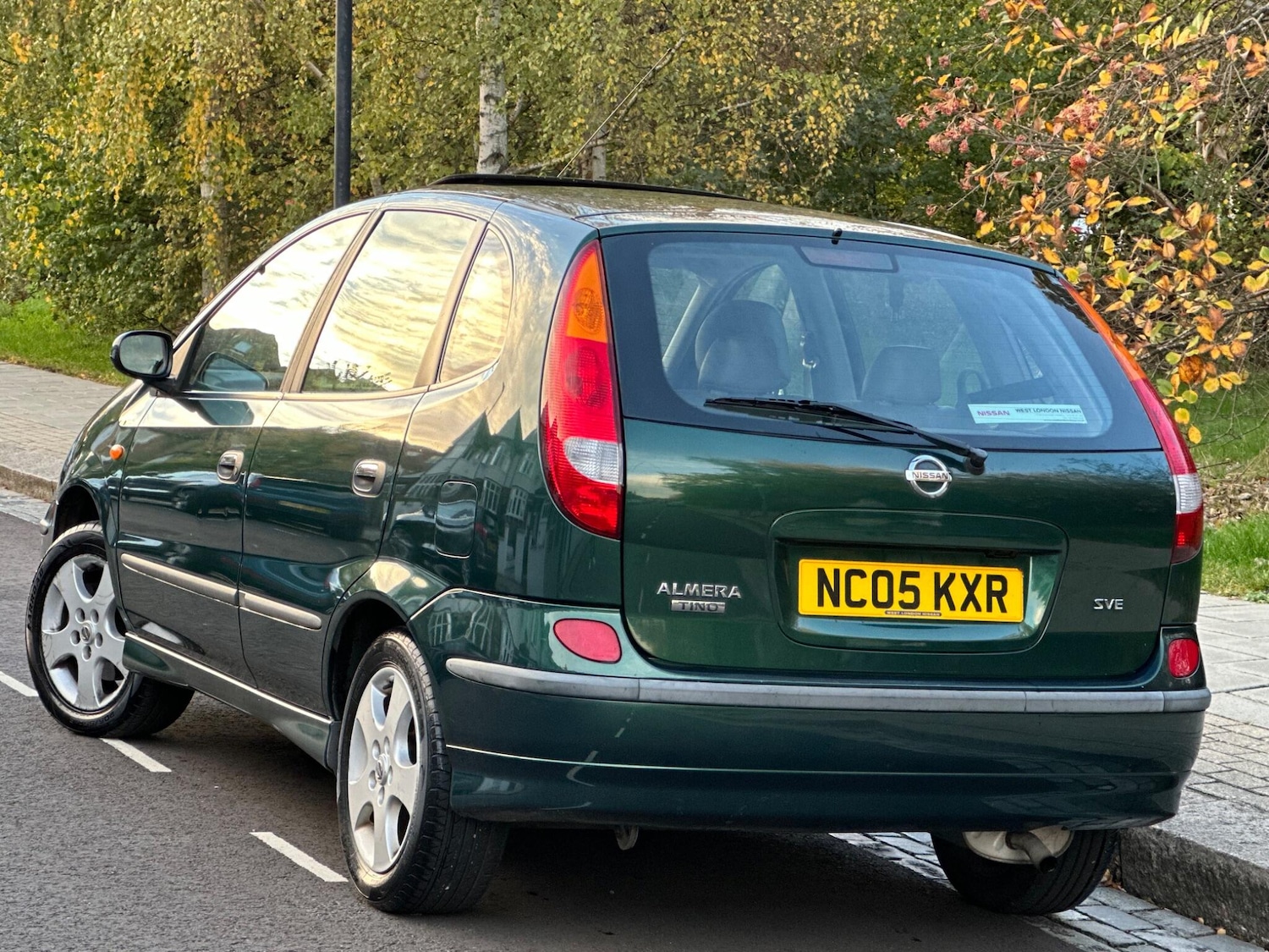 Used Nissan Almera Tino 2005 for sale - 76472567: Photo 2