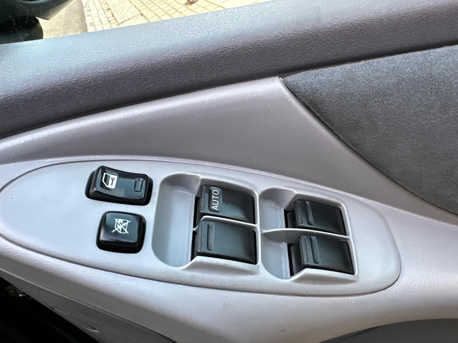 Used Nissan Almera Tino 2005 for sale - 76472567: Photo 20