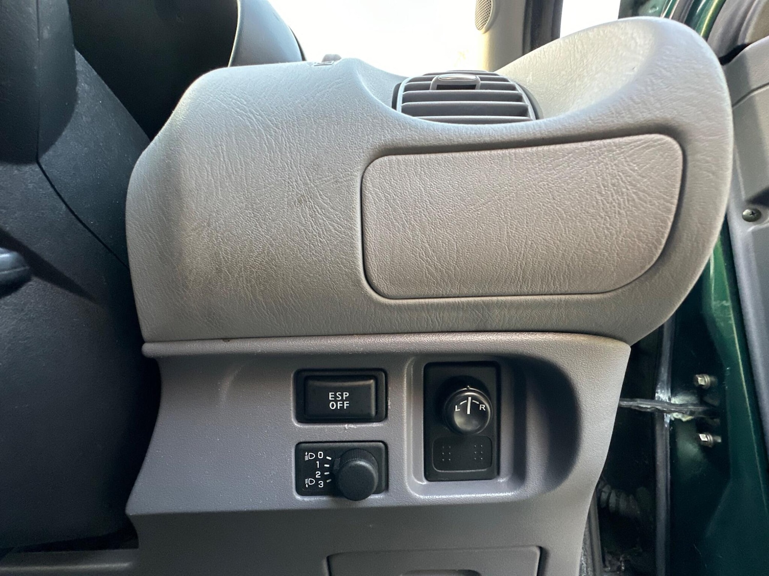 Used Nissan Almera Tino 2005 for sale - 76472567: Photo 22