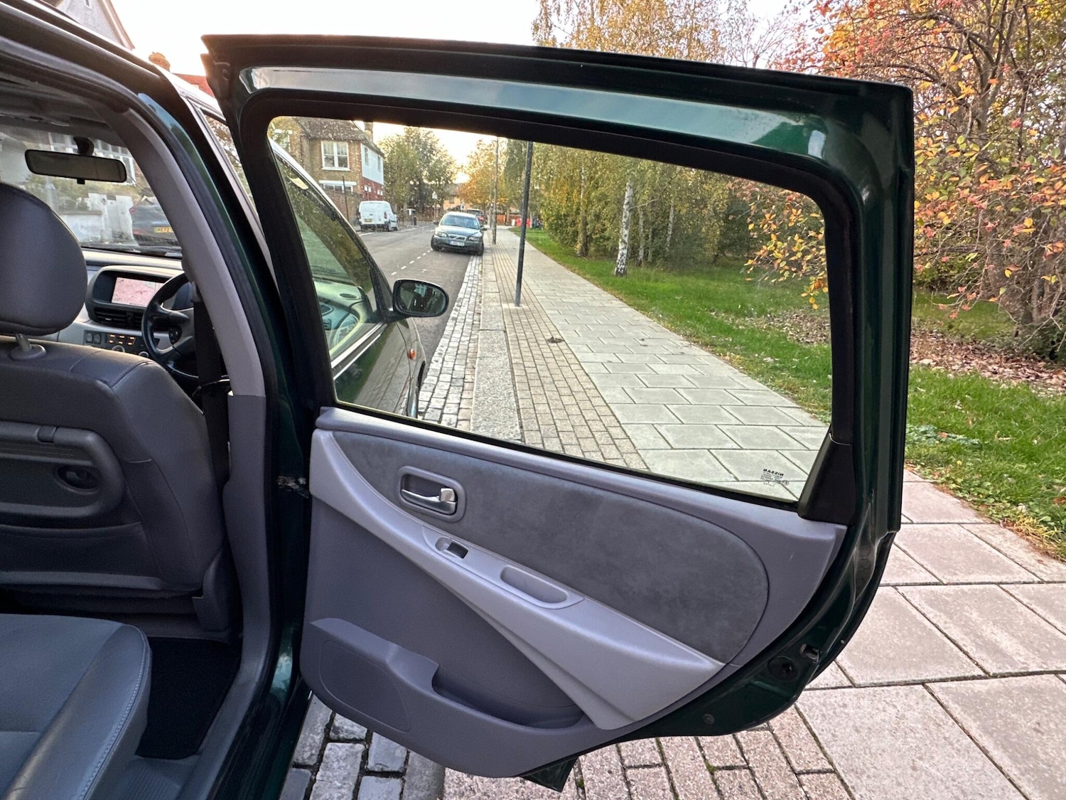 Used Nissan Almera Tino 2005 for sale - 76472567: Photo 24