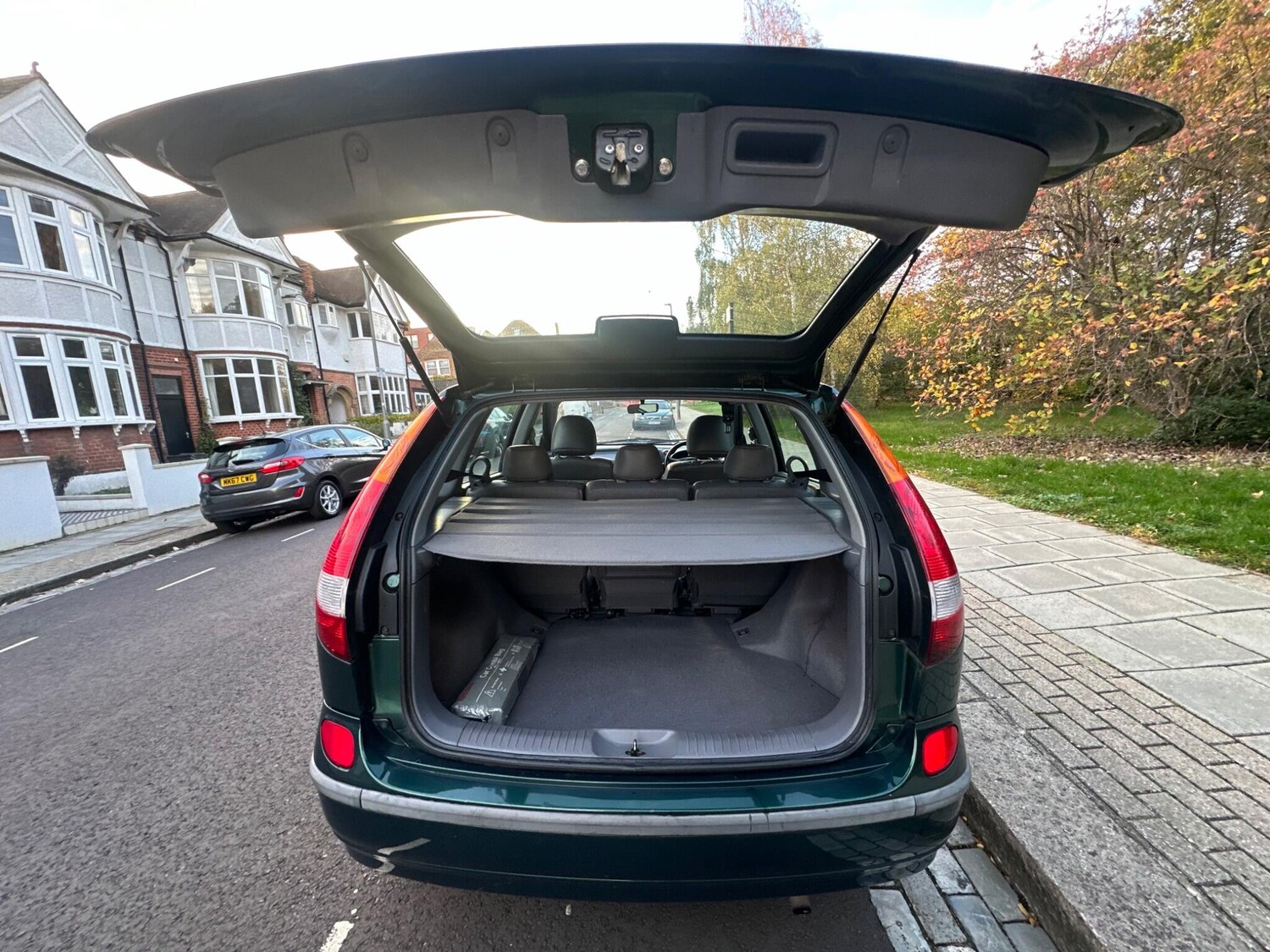 Used Nissan Almera Tino 2005 for sale - 76472567: Photo 33