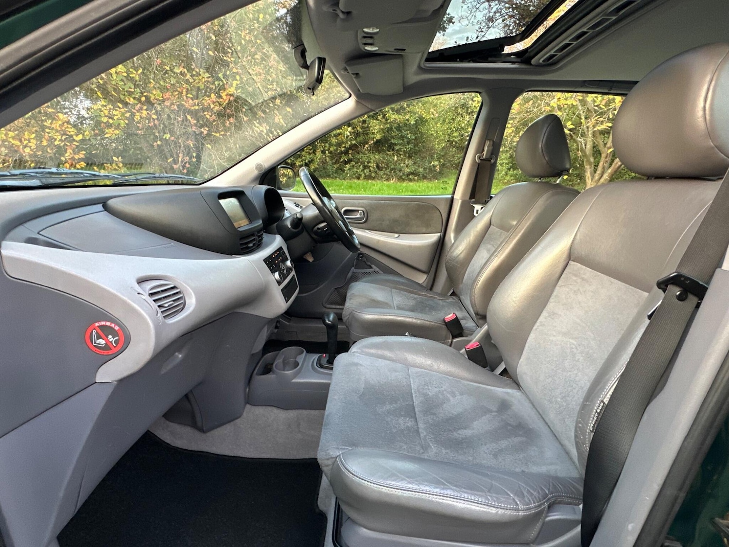 Used Nissan Almera Tino 2005 for sale - 76472567: Photo 37