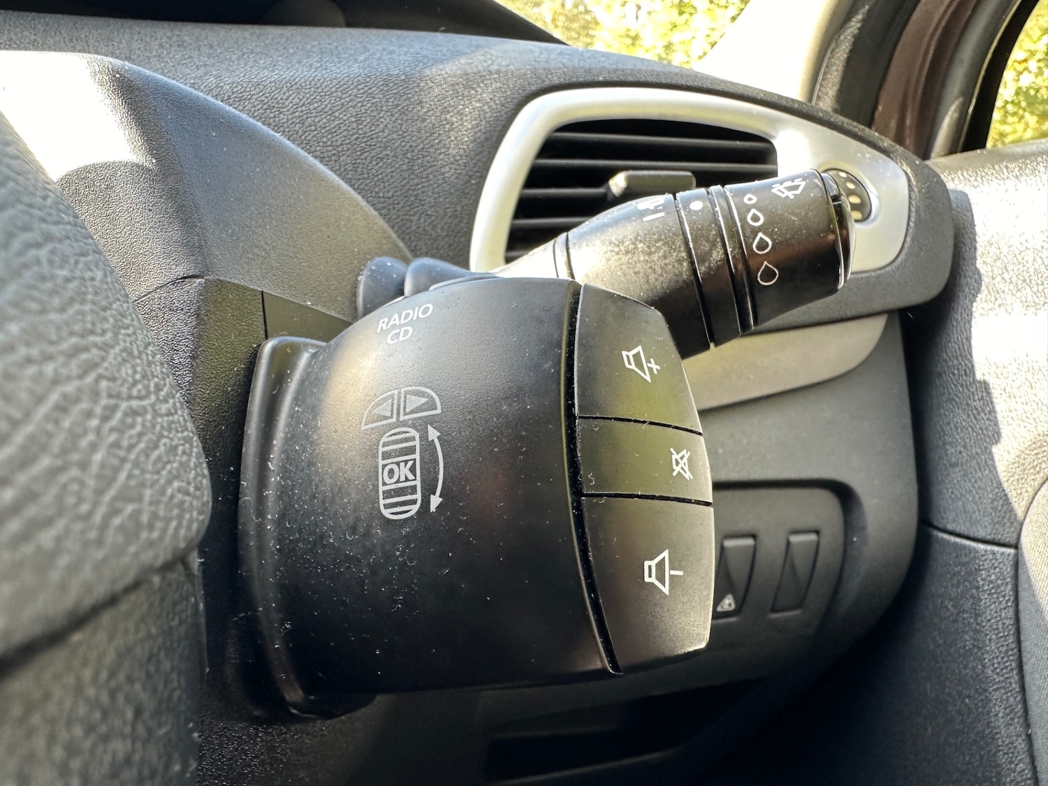 Used Renault Scenic 2009 for sale - 77087389: Photo 35