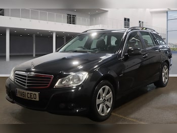 Used Mercedes-Benz C Class 2012 for sale - 77213682: Photo