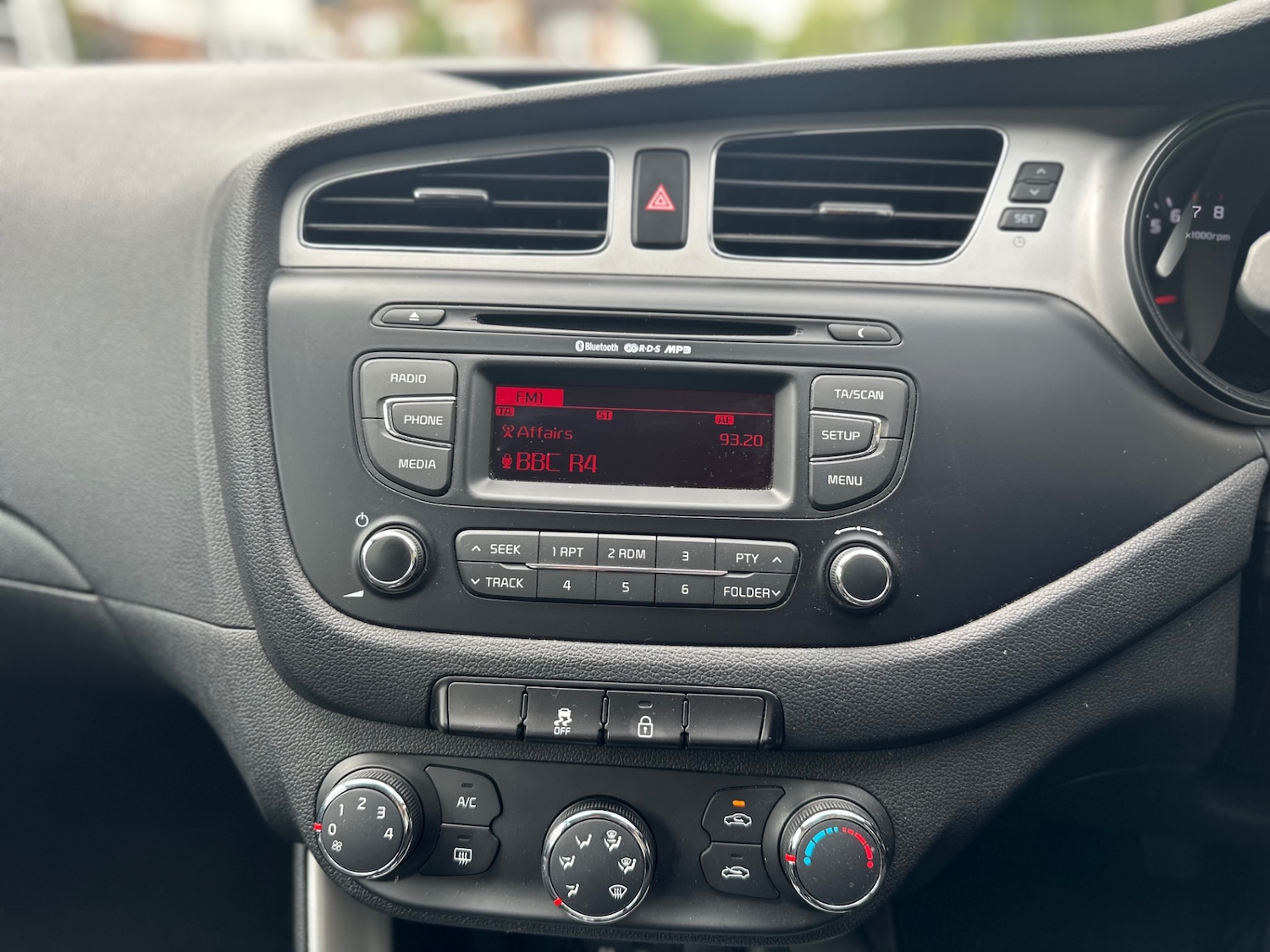 Used Kia Ceed 2014 for sale - 77087345: Photo 38