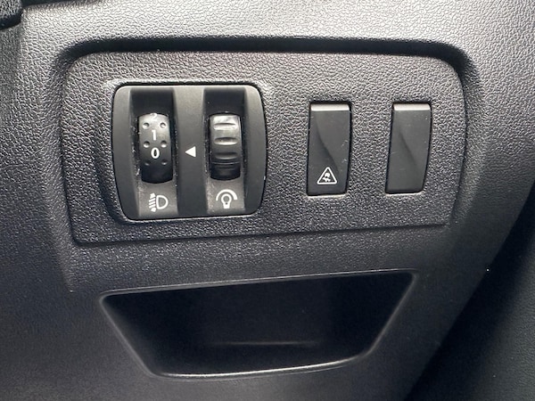 Used Renault Scenic 2010 for sale - 74969648: Photo 21