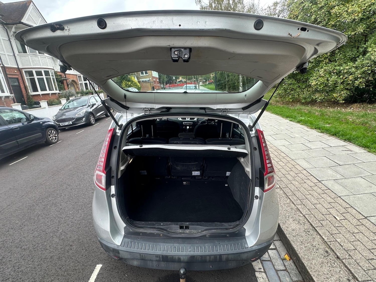 Used Renault Scenic 2010 for sale - 74969648: Photo 31