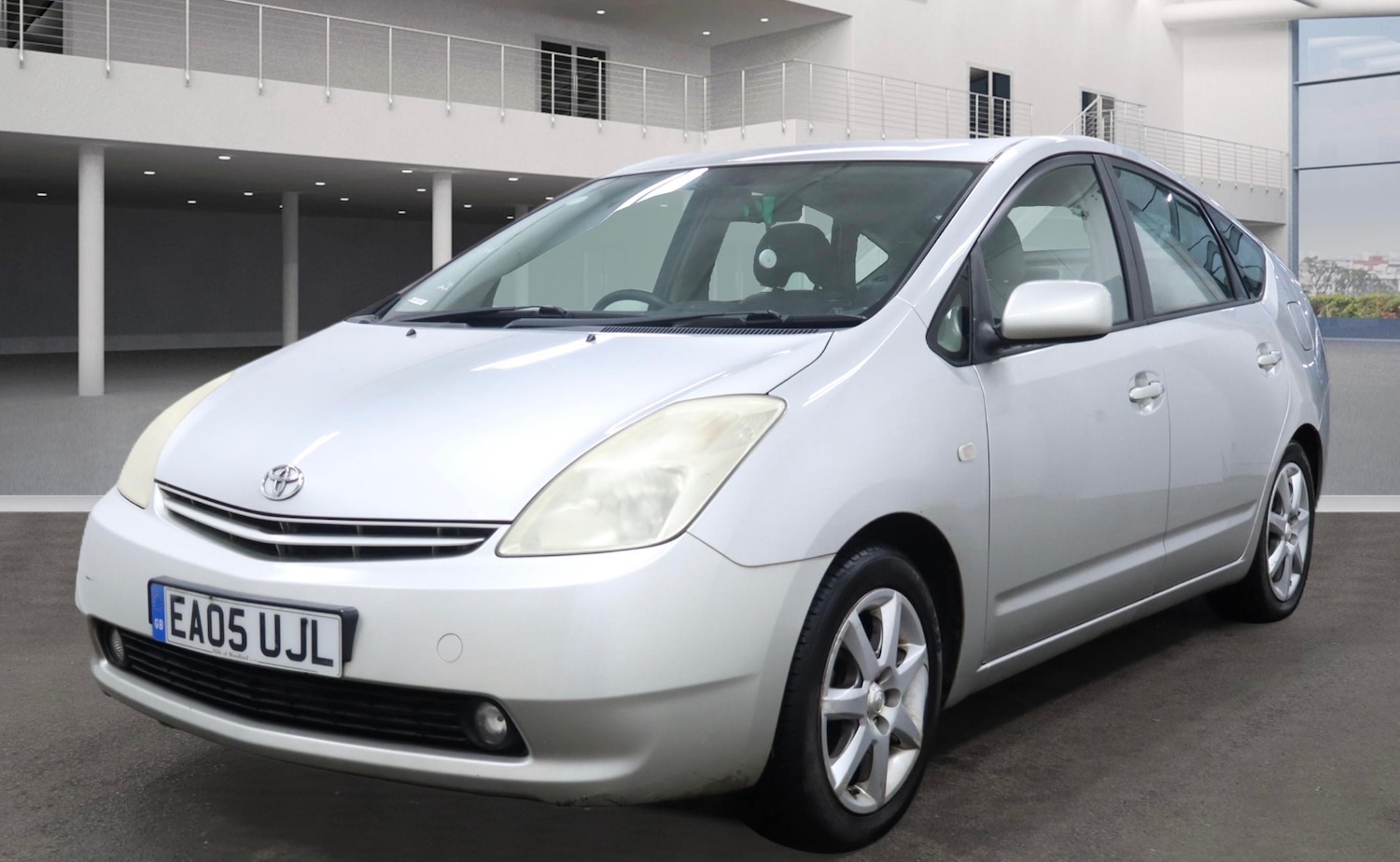 Used Toyota Prius 2005 for sale - 77643637: Photo 2