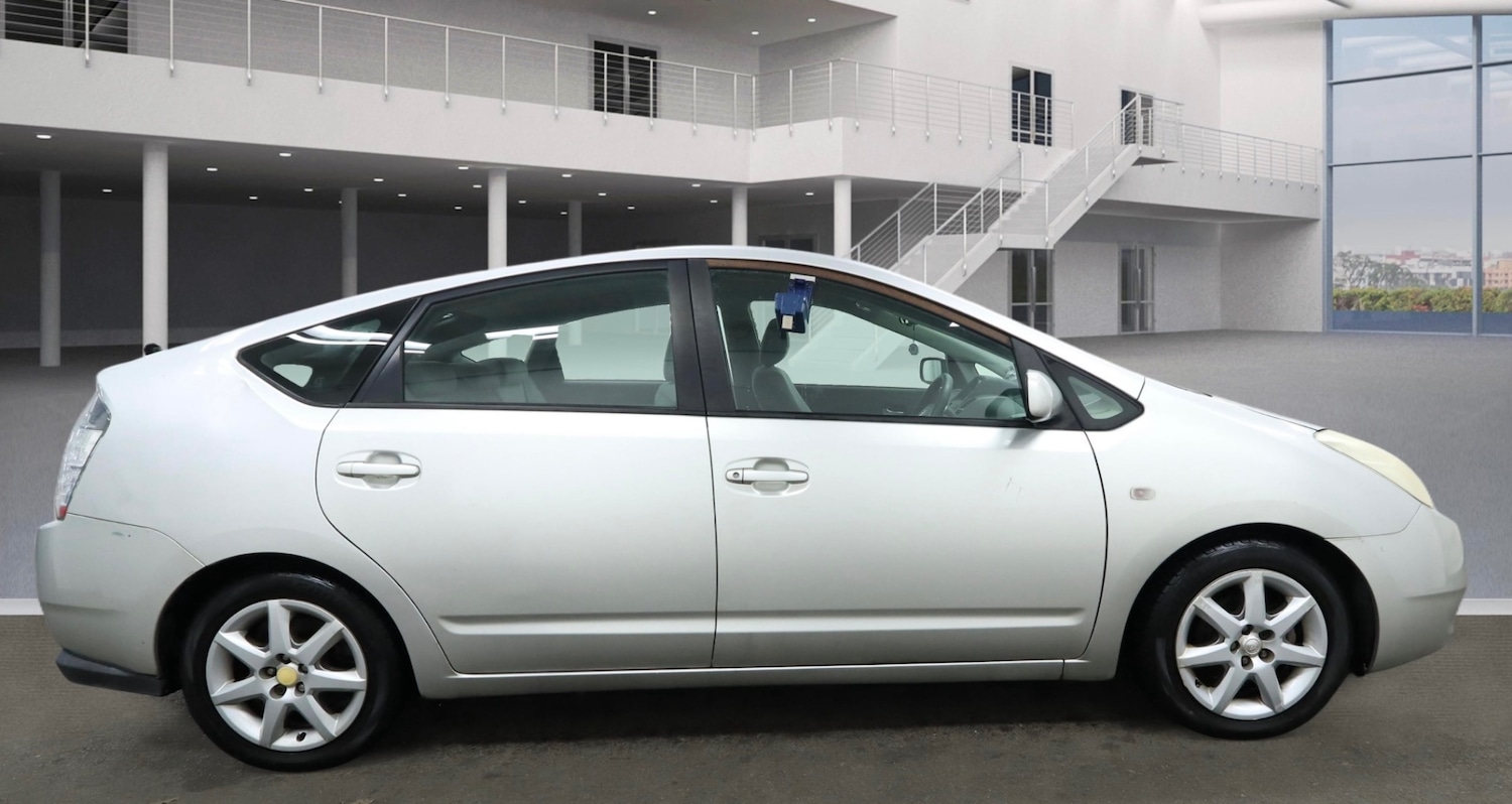 Used Toyota Prius 2005 for sale - 77643637: Photo 3
