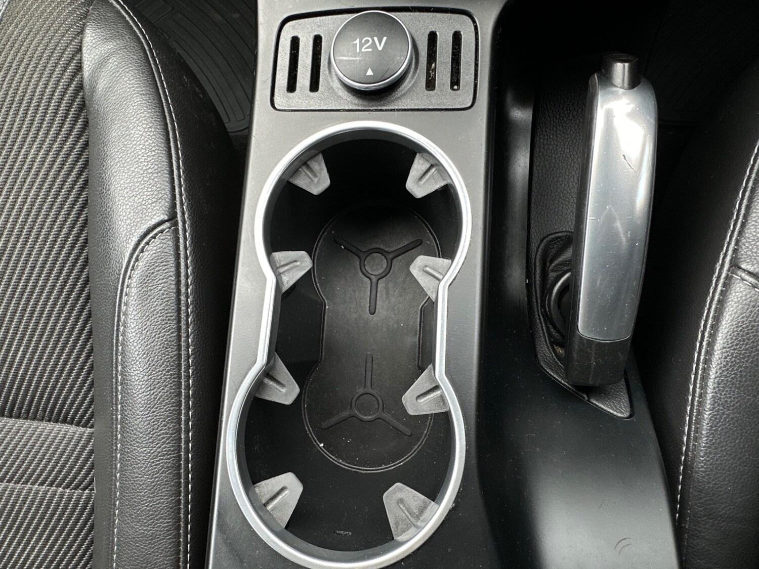 Used Ford Kuga 2016 for sale - 77847480: Photo 36