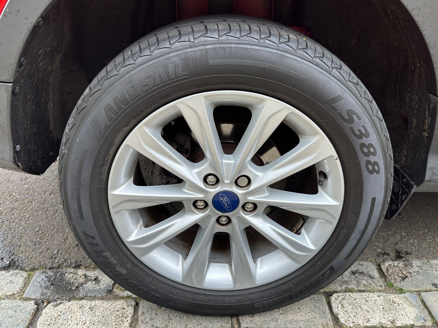 Used Ford Kuga 2016 for sale - 77847480: Photo 41