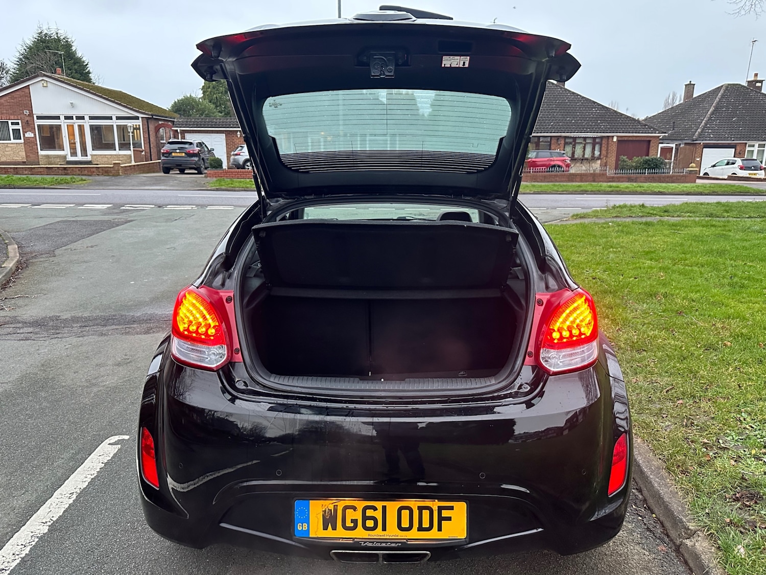 Used Hyundai Veloster 2012 for sale - 77087333: Photo 2