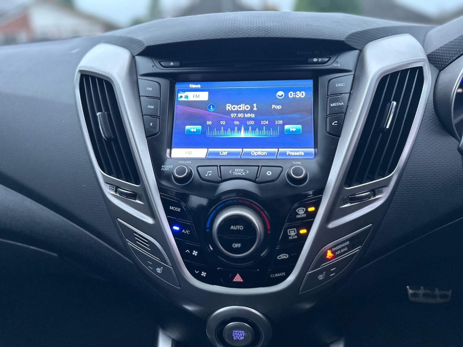 Used Hyundai Veloster 2012 for sale - 77087333: Photo 36