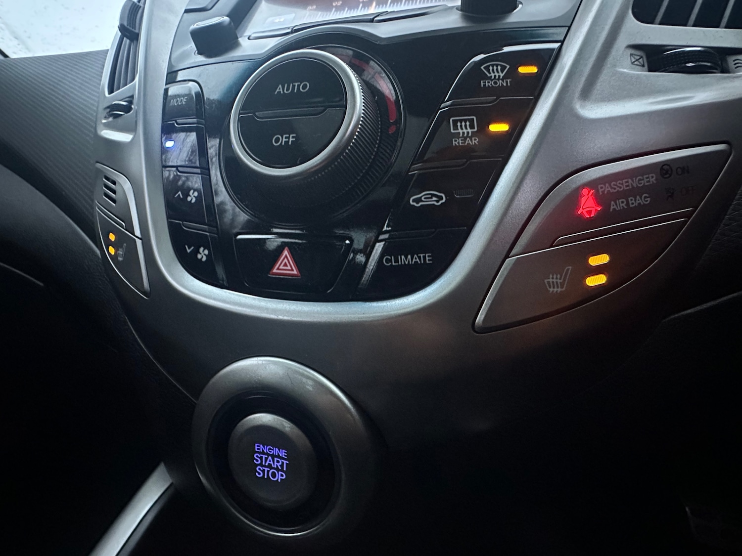 Used Hyundai Veloster 2012 for sale - 77087333: Photo 39