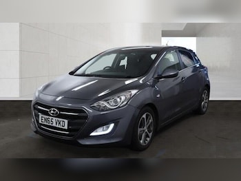 Used Hyundai i30 2015 for sale - 79621999: Photo