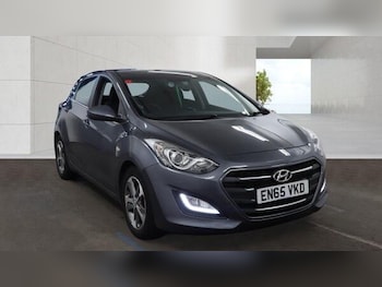 Used Hyundai i30 2015 for sale - 79621999: Photo