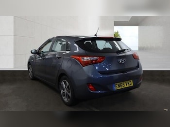 Used Hyundai i30 2015 for sale - 79621999: Photo