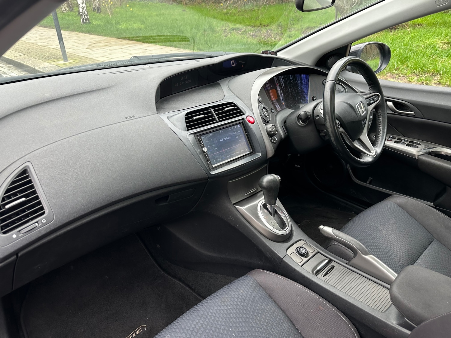 Used Honda Civic 2010 for sale - 77404817: Photo 22