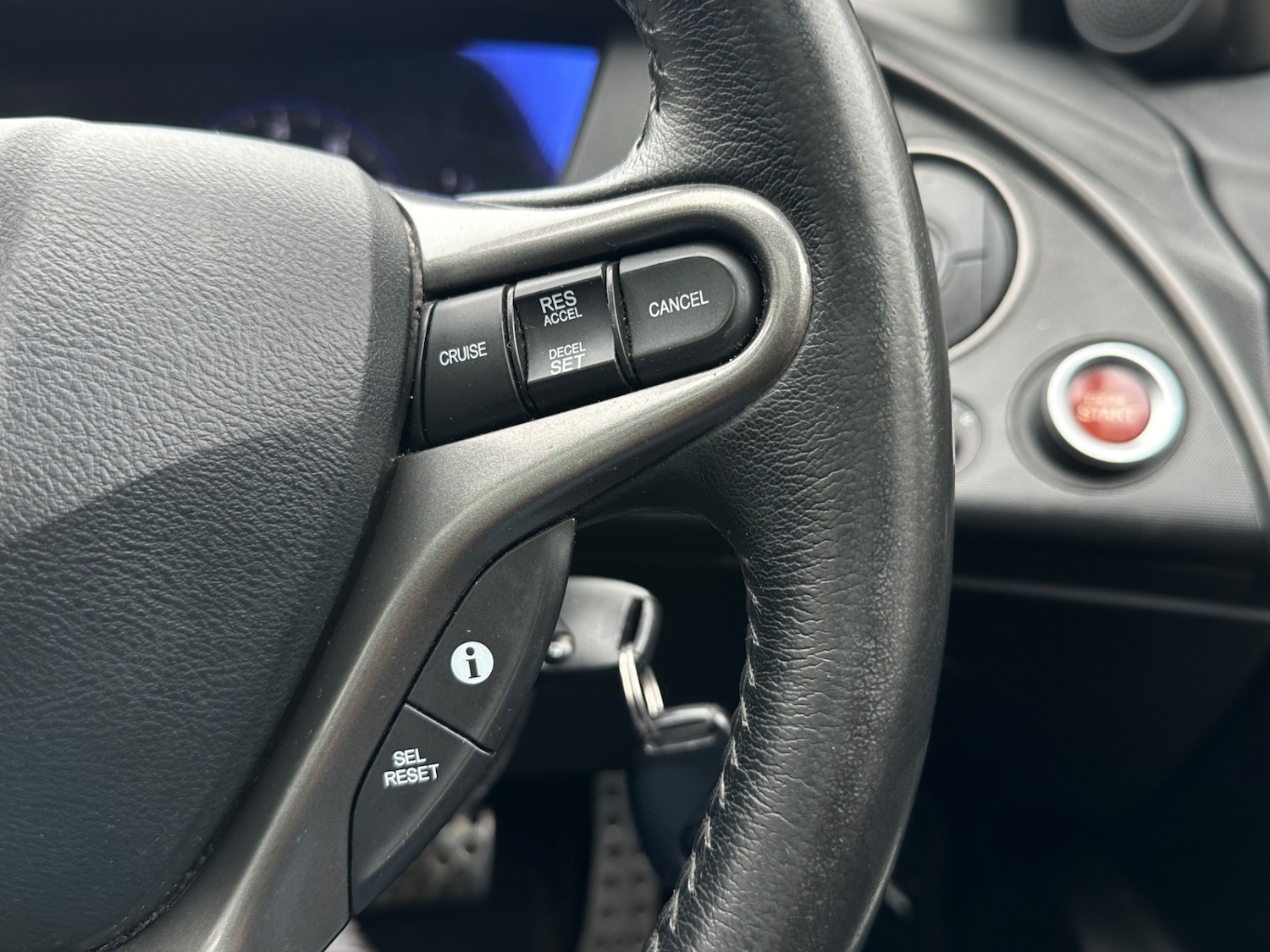 Used Honda Civic 2010 for sale - 77404817: Photo 31