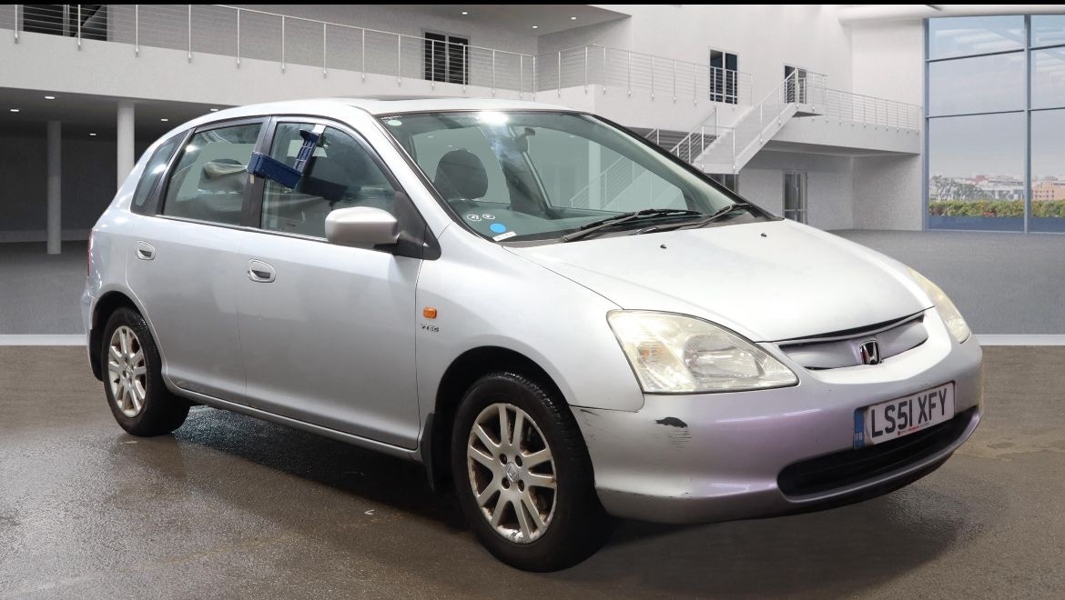 Used Honda Civic 2002 for sale - 77423595: Photo 2