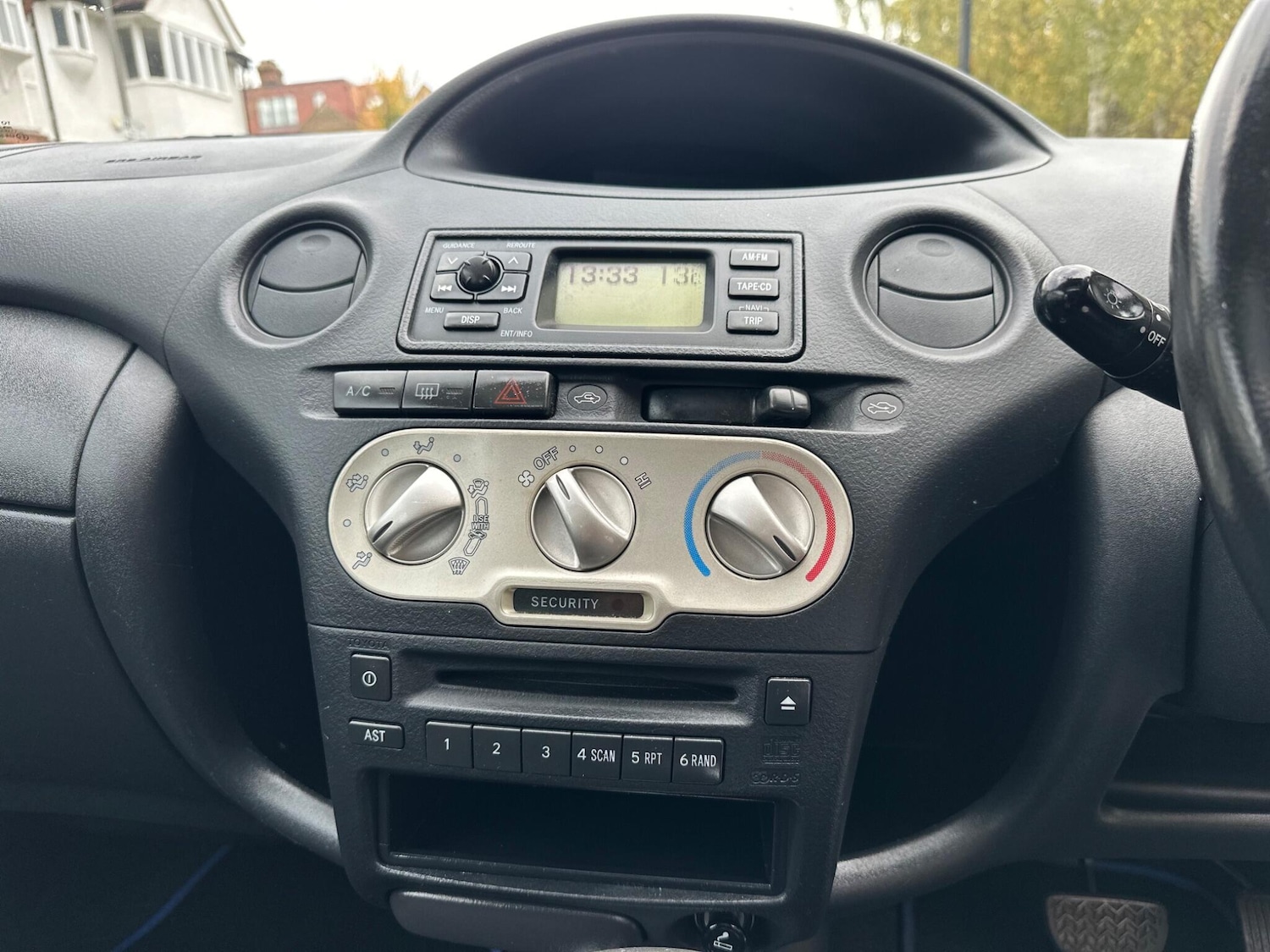 Used Toyota Yaris for sale - 76484554: Photo 15