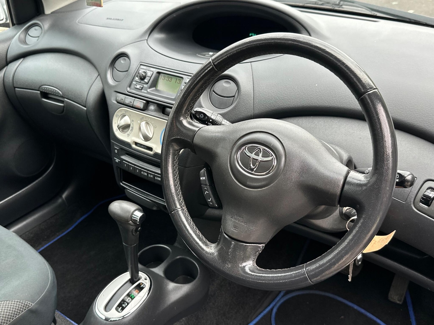 Used Toyota Yaris for sale - 76484554: Photo 30