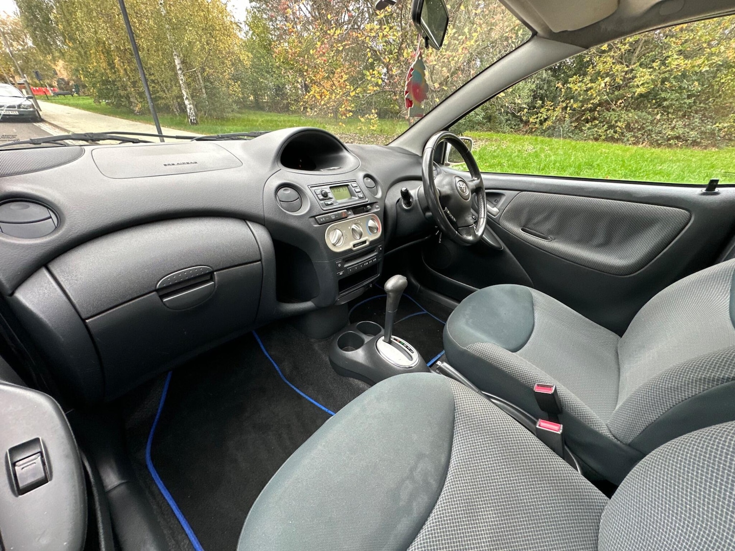 Used Toyota Yaris for sale - 76484554: Photo 37