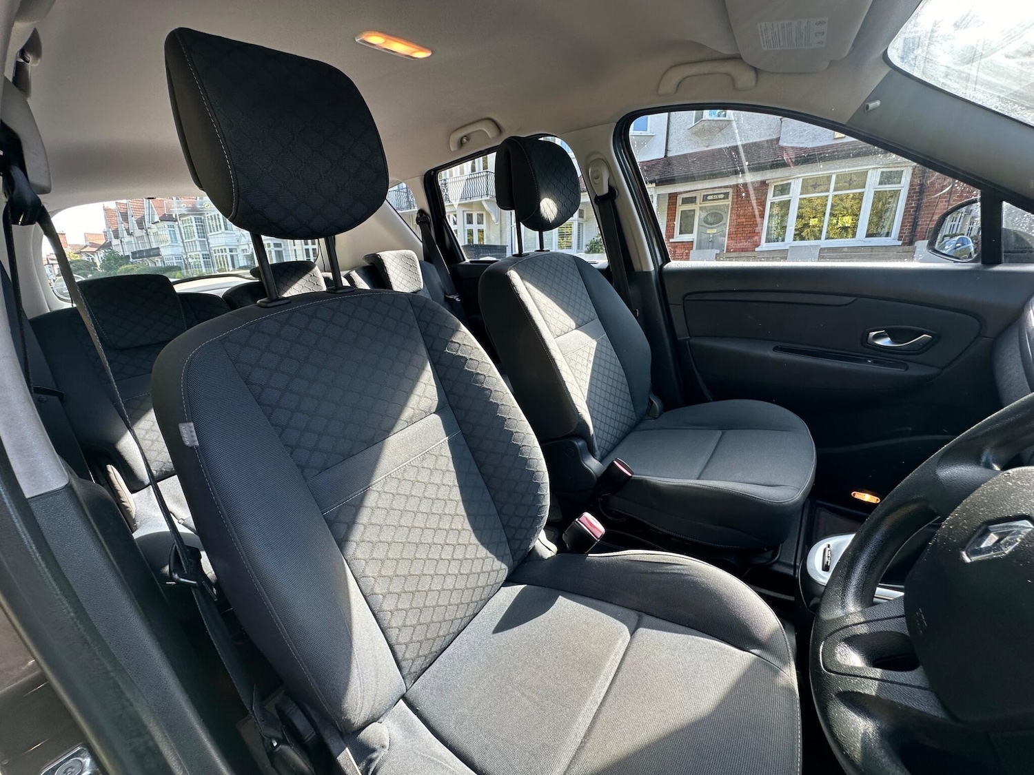 Used Renault Scenic 2009 for sale - 76122924: Photo 17