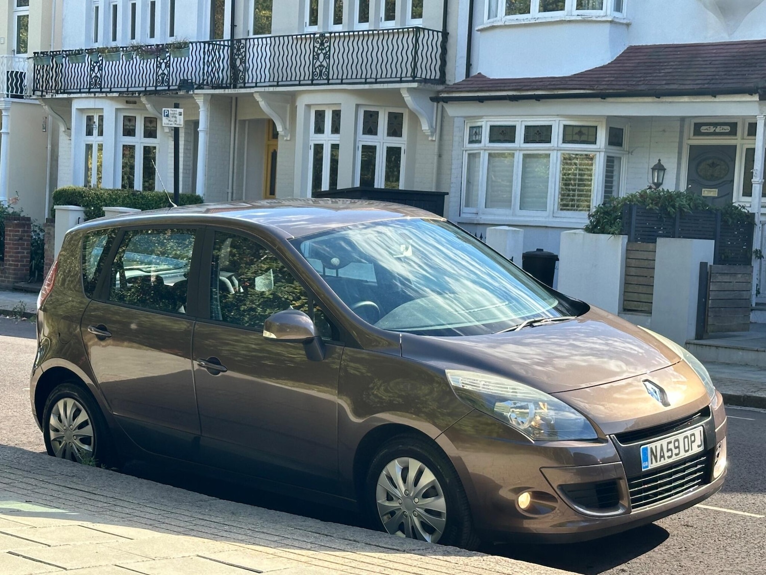 Used Renault Scenic 2009 for sale - 76122924: Photo 5