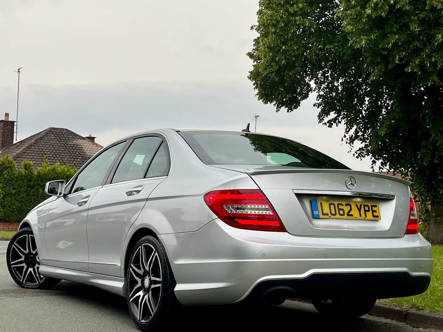 Used Mercedes-Benz C Class 2012 for sale - 77086692: Photo 2