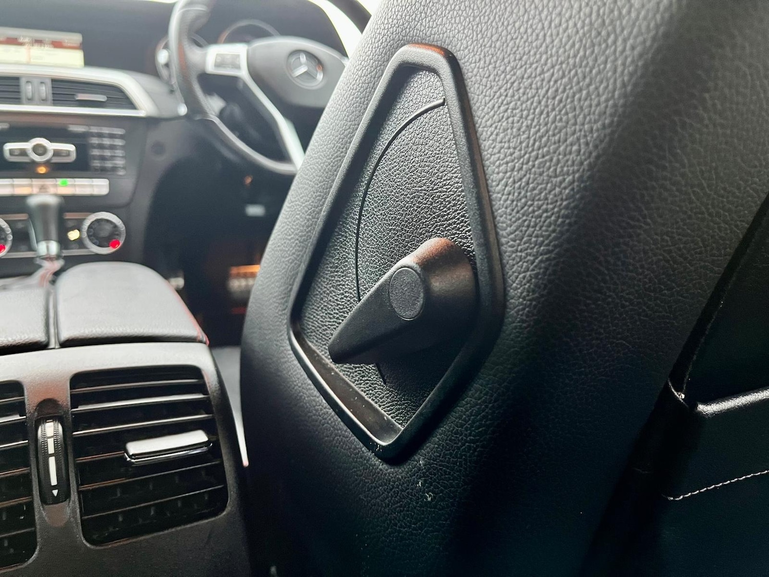 Used Mercedes-Benz C Class 2012 for sale - 77086692: Photo 47