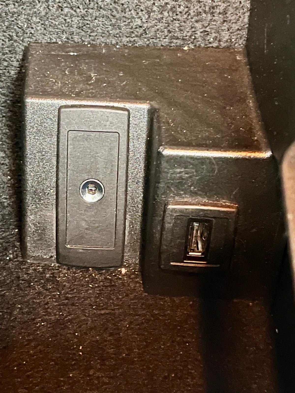 Used Mercedes-Benz C Class 2012 for sale - 77086692: Photo 68