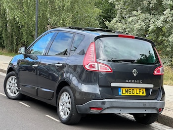 Used Renault Scenic 2010 for sale - 79098341: Photo