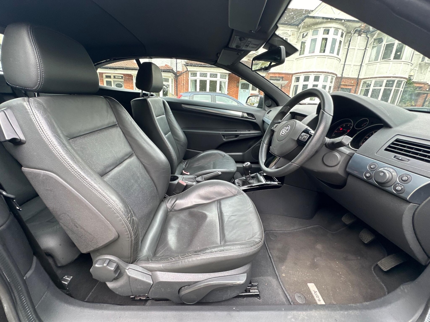Vehicle 28