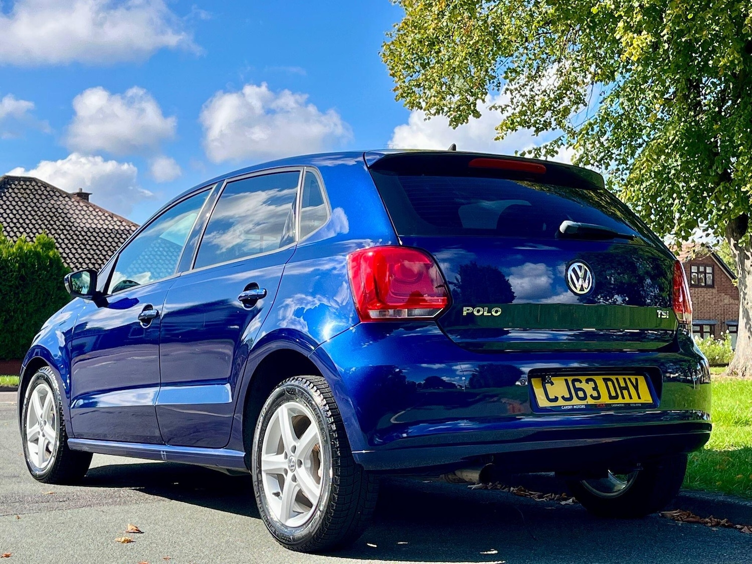 Used Volkswagen Polo 2024 for sale - 76633827: Photo 2