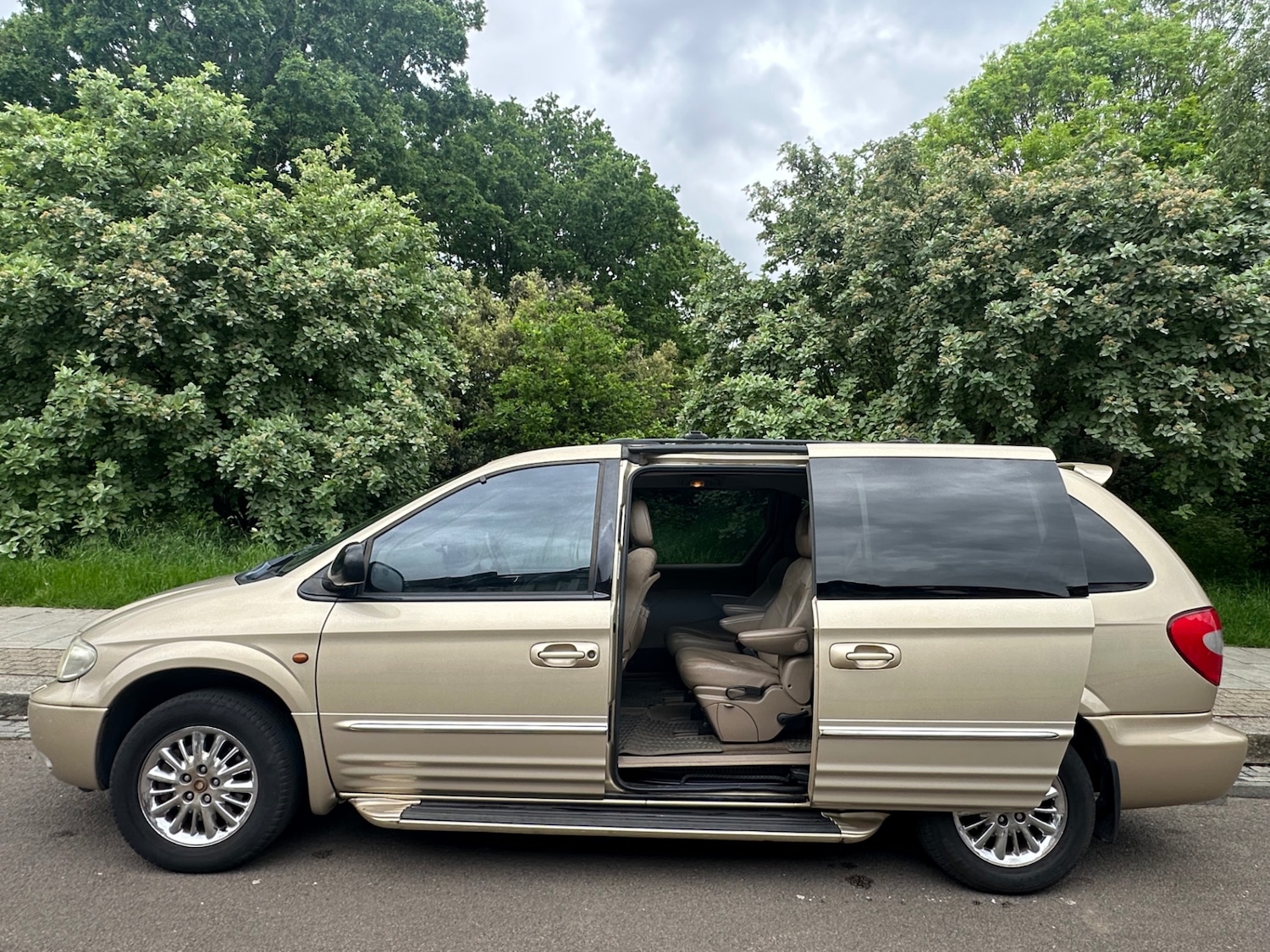 Used Chrysler Grand Voyager 2001 for sale - 77087755: Photo 14